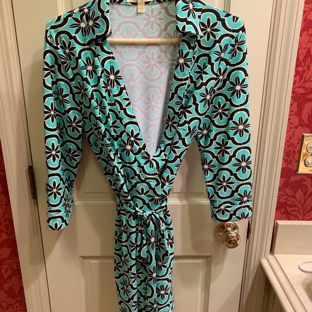 V-neck, wrap tunic; EUC
